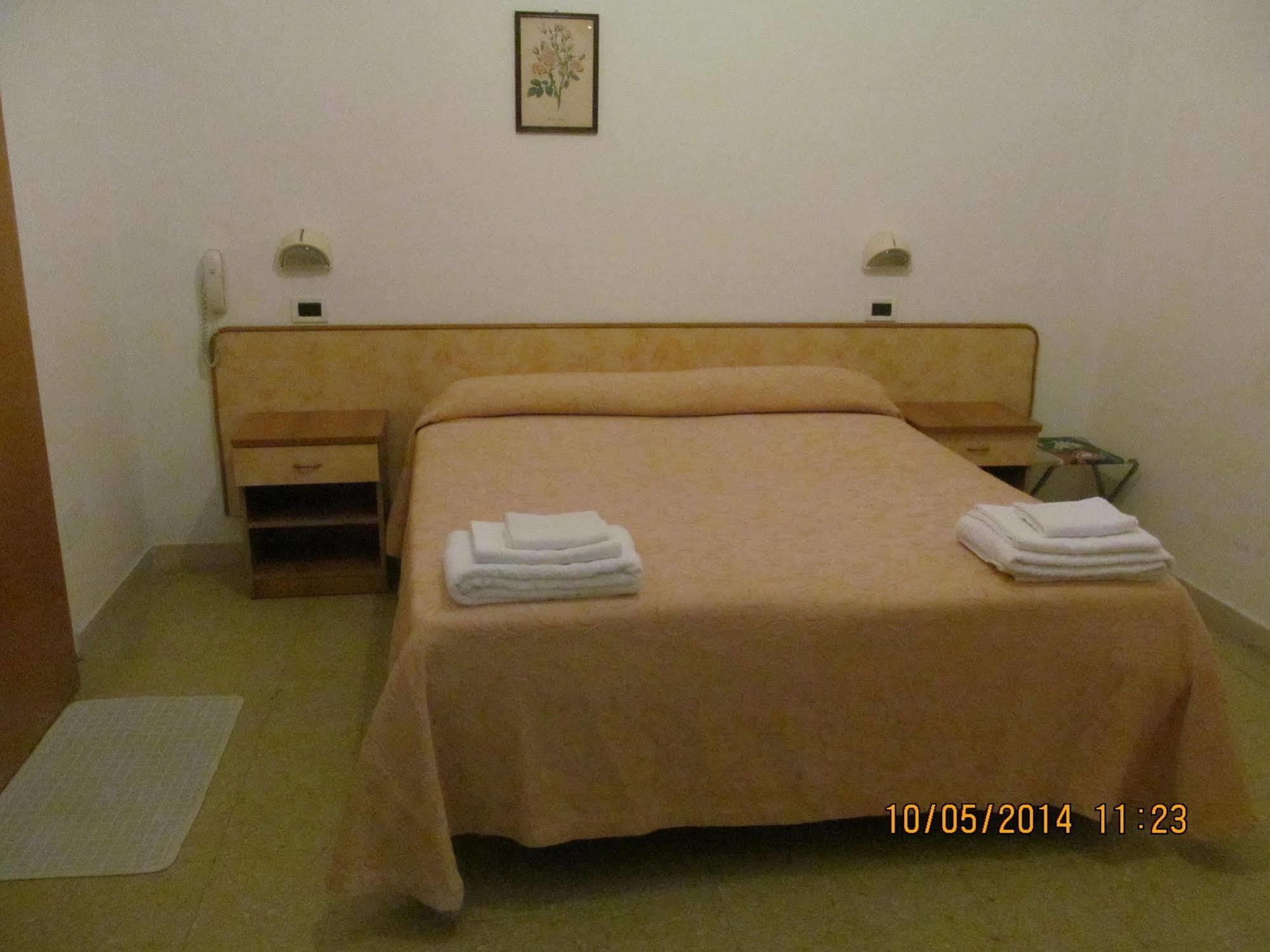 Hotel Edward Bellaria-Igea Marina Extérieur photo
