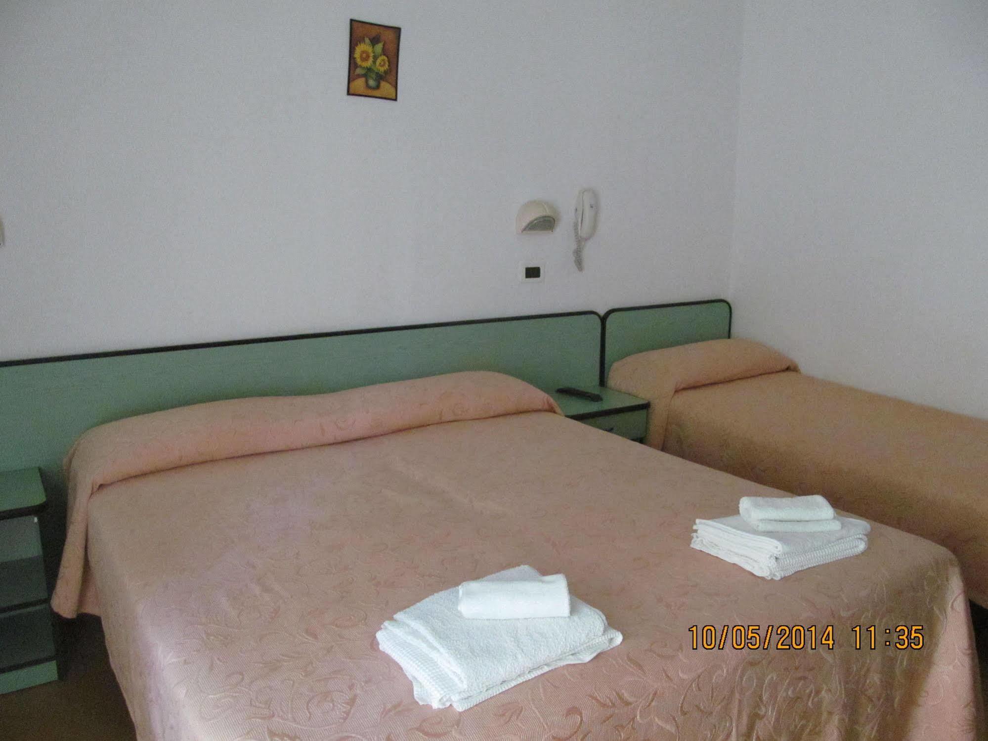 Hotel Edward Bellaria-Igea Marina Extérieur photo
